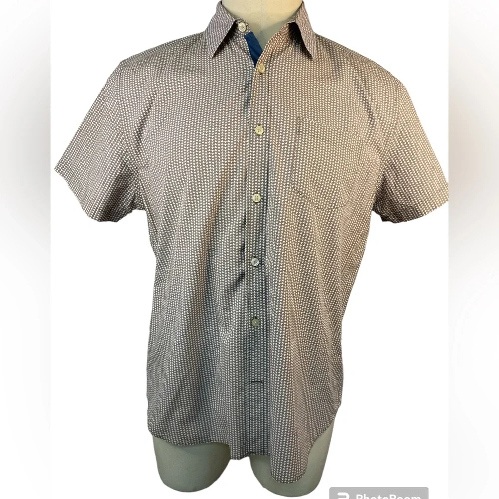 Gap Short Sleeve Button Up Shirt Men’s Large
